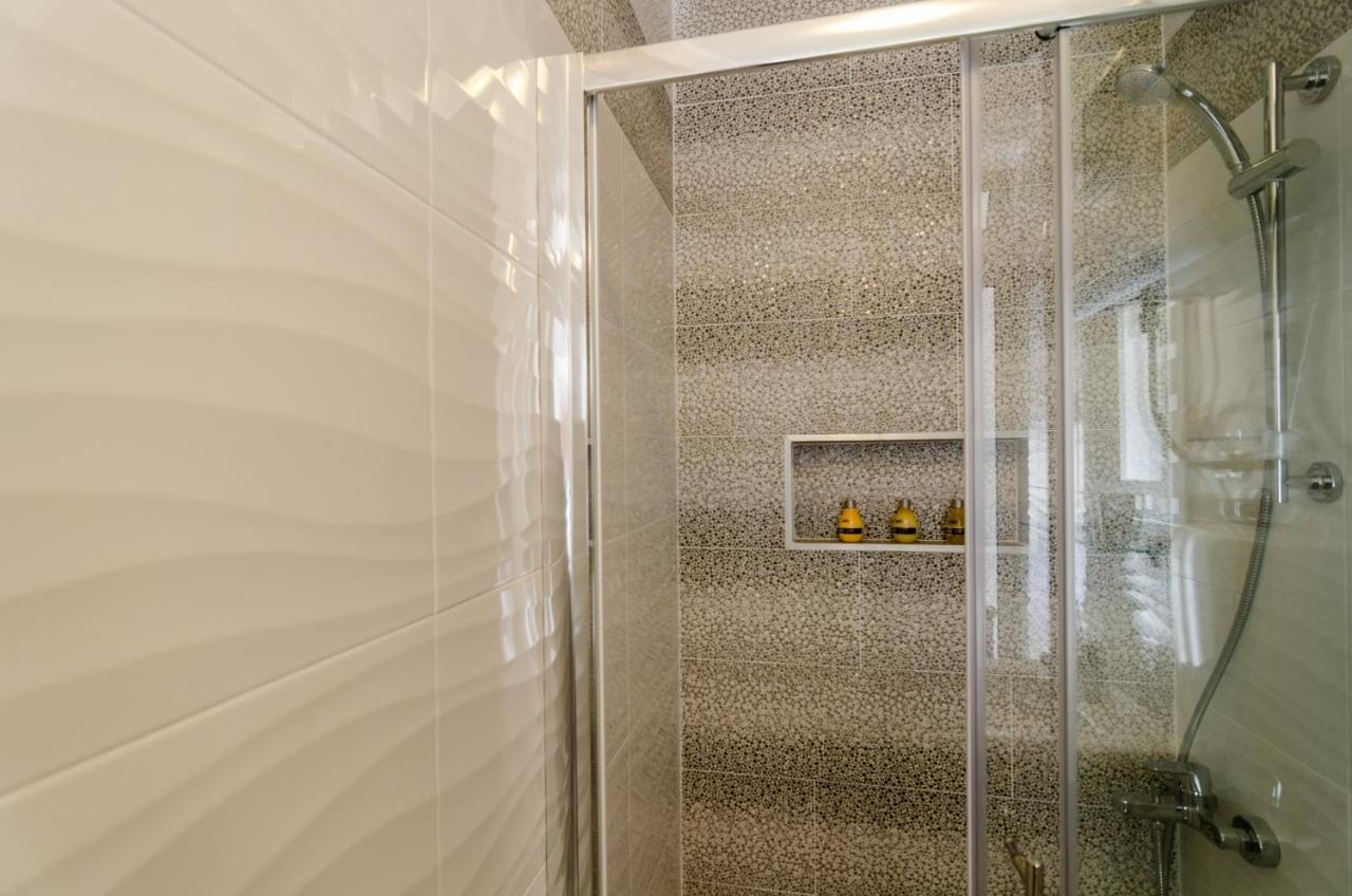 White Wave Guest House Dubrovnik Bagian luar foto