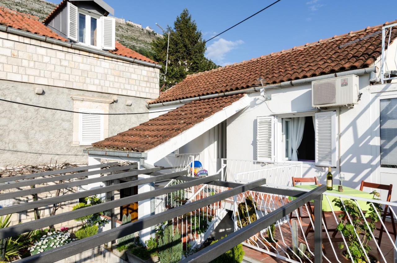 White Wave Guest House Dubrovnik Bagian luar foto